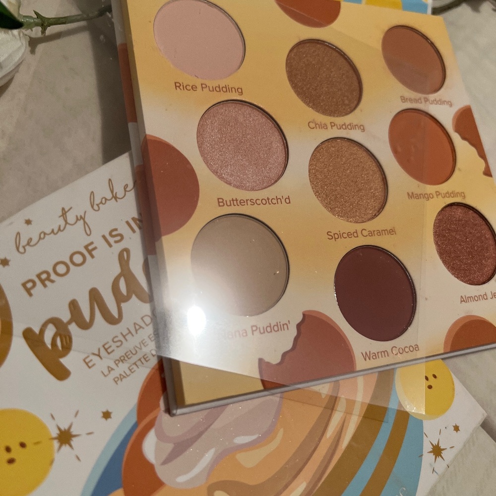 Puddin’ Eye Shadow Palette For Women